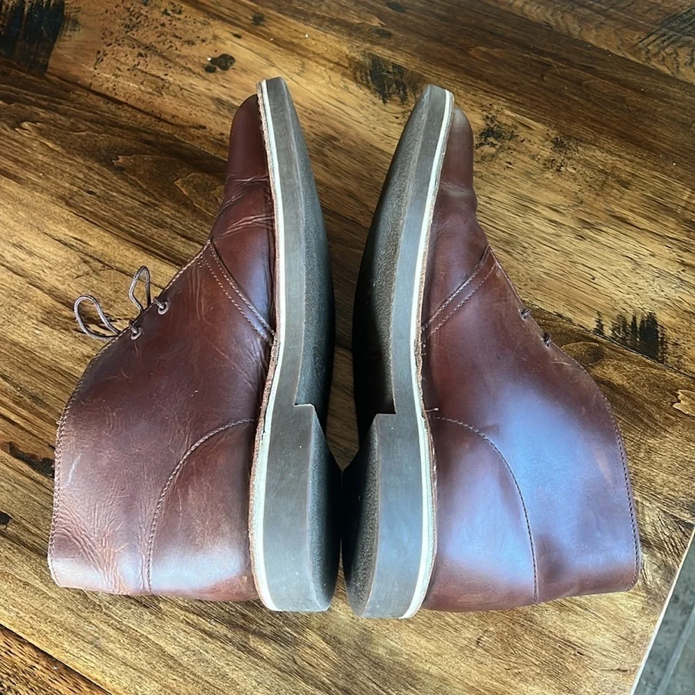 Clark’s Bushacre 2 Boots Lace Up Chukka Boots Brown Oiled Leather 9.5 Like New